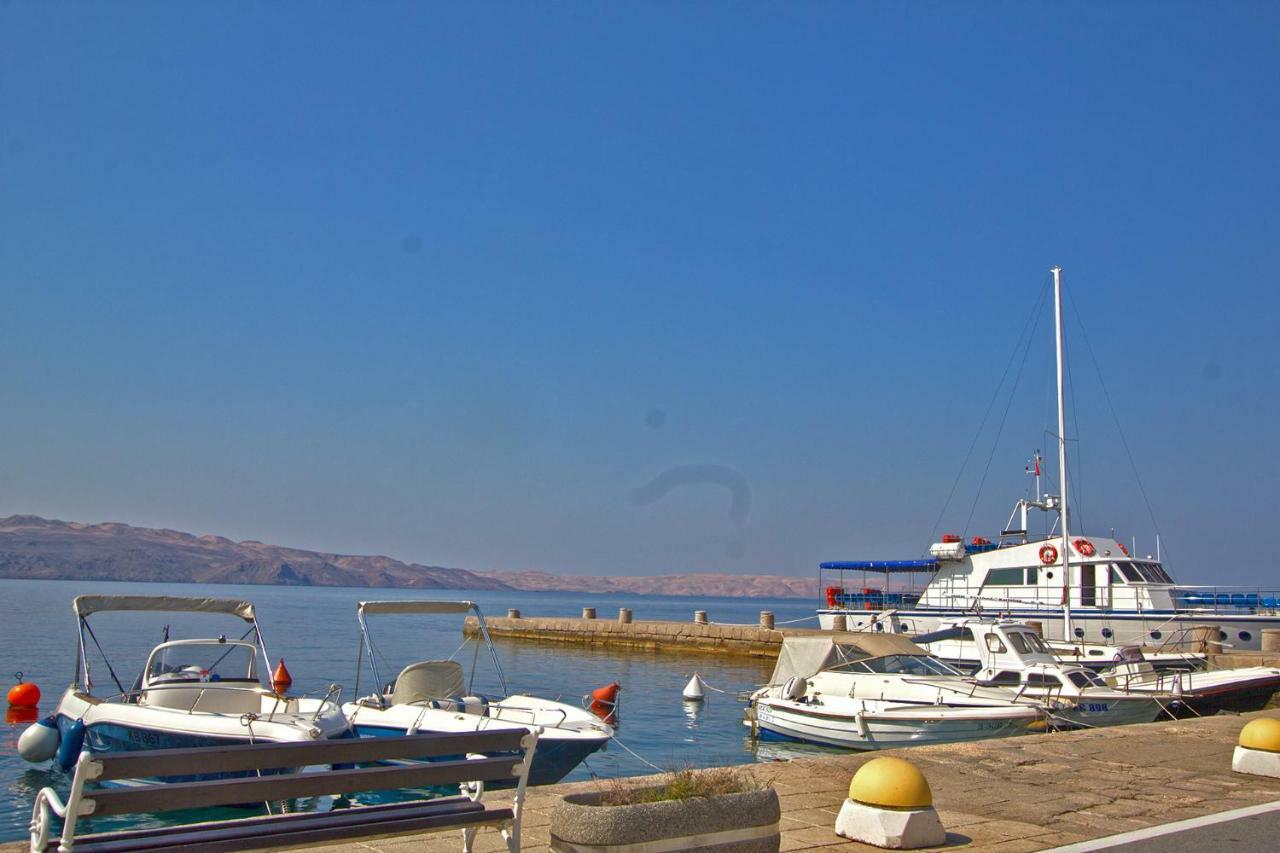 Beachfront House Ivana With Pool - Renovated 2025 Cesarica Exterior foto